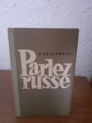 Portada del libro de PARLEZ RUSSE