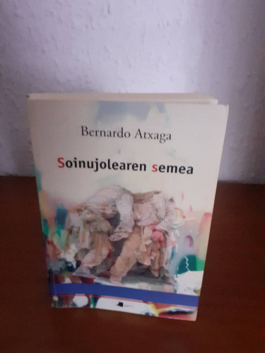 Portada del libro de SOINUJOLEAREN SEMEA