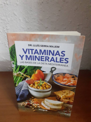 Portada del libro de VITAMINAS Y MINERALES LAS BASES DE LA DIETA MEDITERRANEA