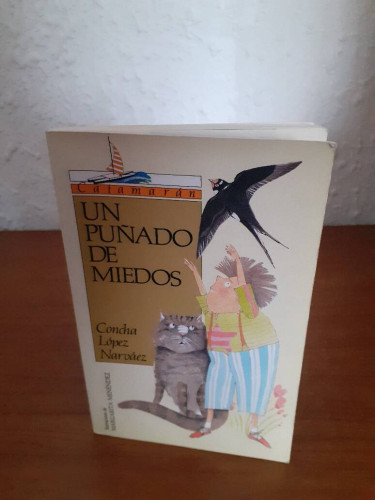 Portada del libro de PUÑADO DE MIEDOS, UN