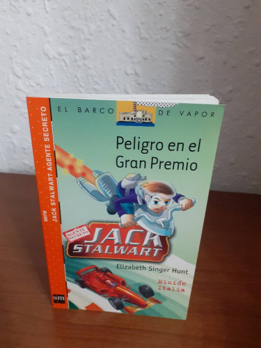 Portada del libro de PELIGRO EN EL GRAN PREMIO