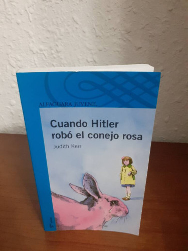 Portada del libro de CUANDO HITLET ROBO EL CONEJO ROSA