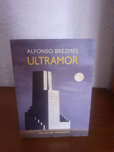 Portada del libro de ULTRAMOR