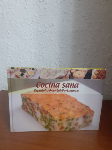 Portada del libro de COCINA SANA ESPAÑOLA ORIENTAL PORTUGUESA