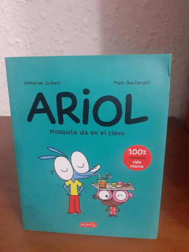 Portada del libro de ARIOL MOSQUITA DA EN EL CLAVO