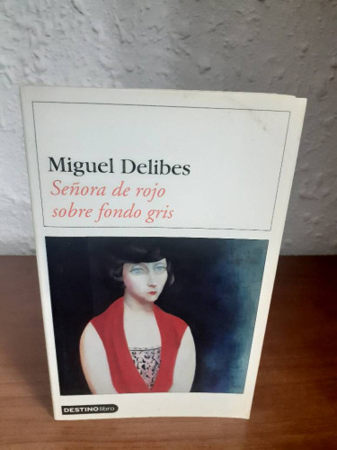 Portada del libro de SEÑORA DE ROJO SOBRE FONDO GRIS