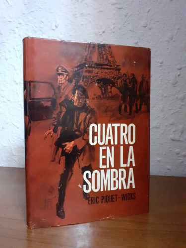 Portada del libro de CUATRO EN LA SOMBRA