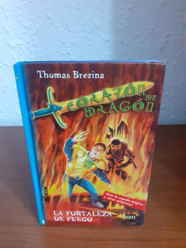 Portada del libro de FORTALEZA DE FUEGO, LA