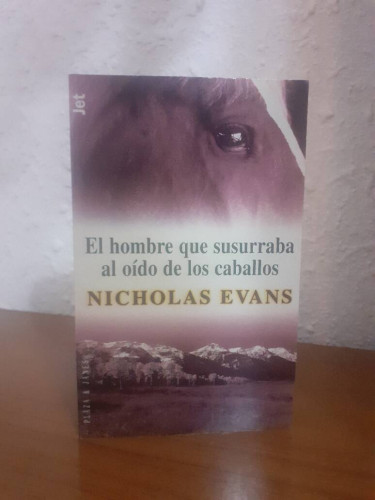 Portada del libro de HOMBRE QUE SUSURRABA AL OIDO A LOS CABALLOS, EL