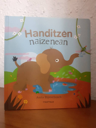 Portada del libro de HANDITZEN NAIZENEAN