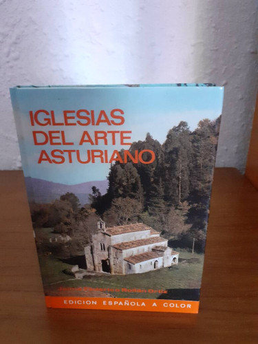 Portada del libro de IGLESIAS DEL ARTE ASTURIANO