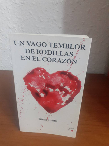 Portada del libro de VAGO TEMBLOR DE RODILLAS EN EL CORAZON, UN