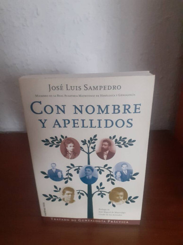 Portada del libro de CON NOMBRE Y APELLIDOS