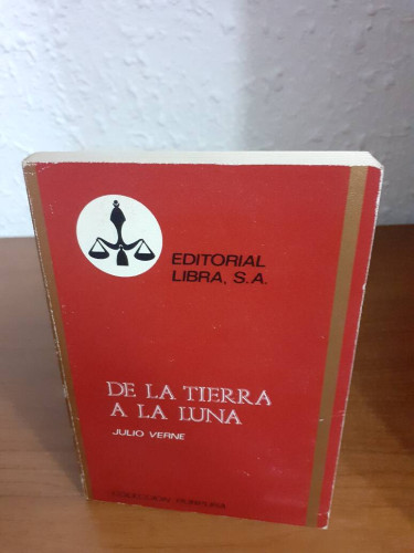 Portada del libro de DE LA TIERRA A LA LUNA