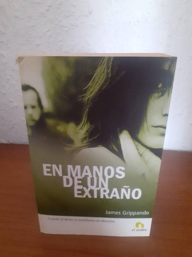 Portada del libro de EN MANOS DE UN EXTRAÑO