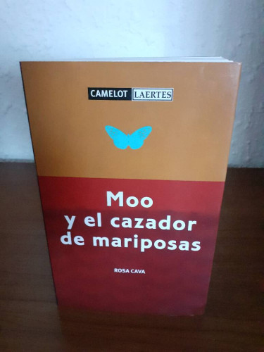 Portada del libro de MOO Y EL CAZADOR DE MARIPOSAS