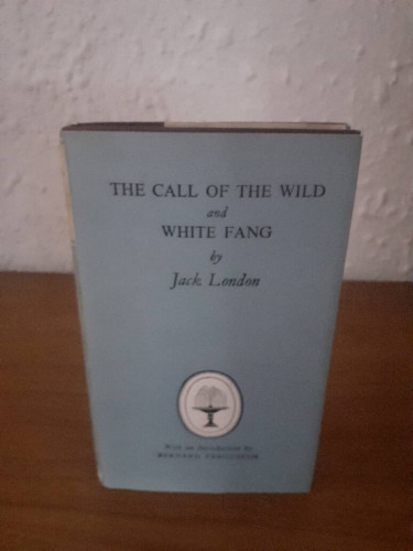 Portada del libro de THE CALL OF THE WILD // WHITE FANG // THE SCARLET PLAGUE