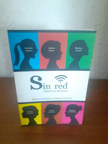 Portada del libro de SIN RED HISTORIA EN FEMENINO