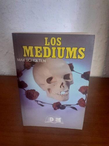 Portada del libro de MEDIUMS, LOS