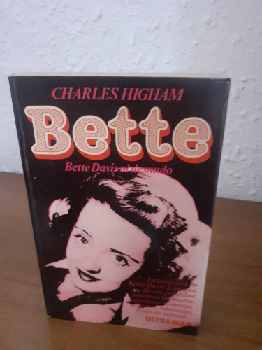 Portada del libro de BETTE DAVIS AL DESNUDO