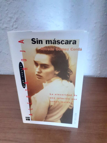 Portada del libro de SIN MASCARA