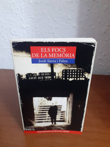 Portada del libro de ELS FOCS DE LA MEMORIA