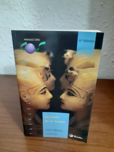 Portada del libro de MANO DE LA MOMIA, LA