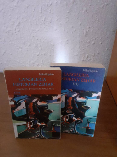 Portada del libro de LANGILERIA HISTORIAN ZEHAR I BIGARREN INTERNAZIONALA ARTE Y II