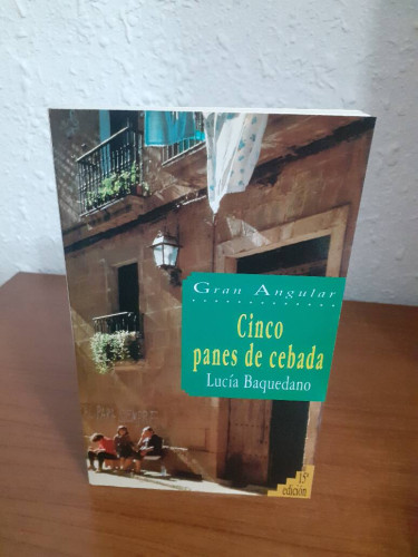 Portada del libro de CINCO PANES DE CEBADA