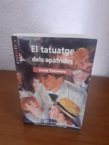 Portada del libro de EL TATUATGE DELS APATRIDES
