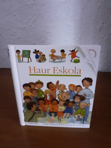 Portada del libro de HAUR ESKOLA