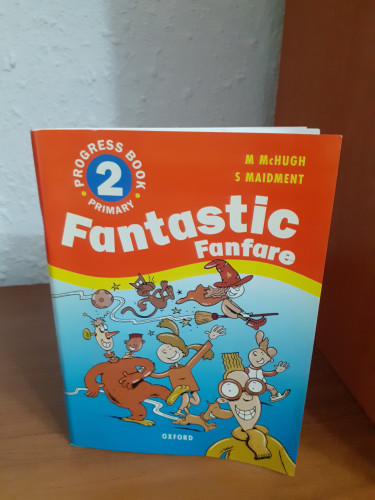 Portada del libro de Fantastic Fanfare 2. Progress Book