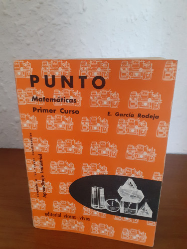 Portada del libro de Punto Curso de matemáticas. Primer curso de aprendizaje Industrial. Formación profesional industrial