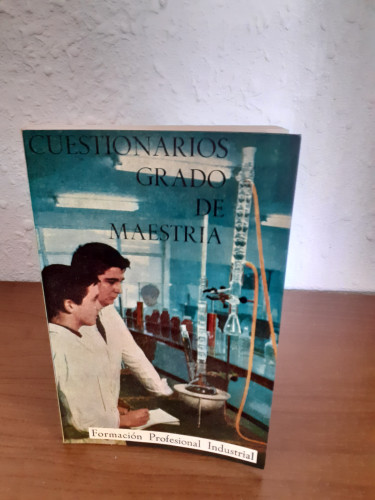 Portada del libro de Cuestionarios grado de Maestria Formación Profesional Industrial