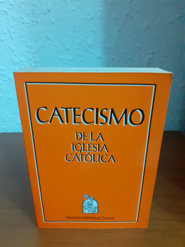 Portada del libro de Catecismo de la Iglesia Católica