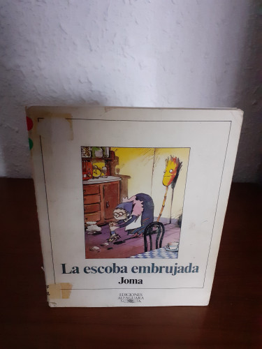 Portada del libro de Escoba embrujada, la