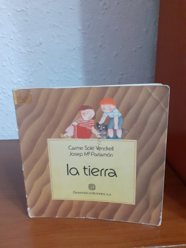 Portada del libro de La Tierra