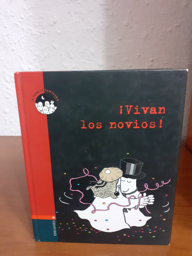 Portada del libro de La pandilla fantasma: ¡Vivan los novios!