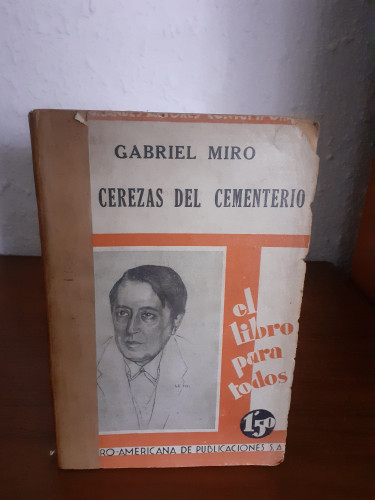 Portada del libro de Cerezas del cementerio, las