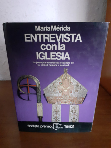 Portada del libro de Entrevista con la Iglesia