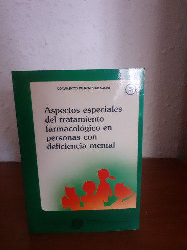 Portada del libro de Aspectos especiales del tratamiento farmacológico en personas con deficiencia mental