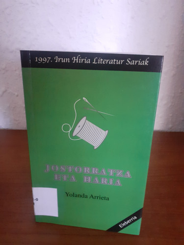 Portada del libro de Jostorratza eta haria