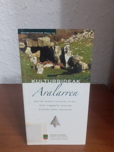 Portada del libro de Kulturbideak Aralarren