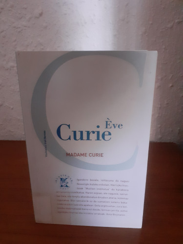 Portada del libro de Madame Curie