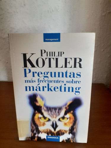 Portada del libro de Preguntas más frecuentes sobre marketing