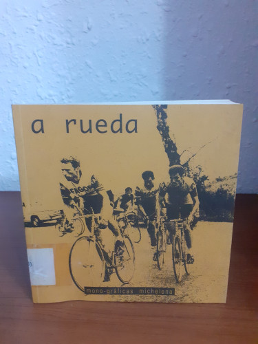 Portada del libro de A rueda