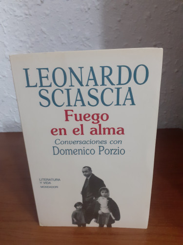 Portada del libro de FUEGO EN EL ALMA conversaciones con Domenico Porzio