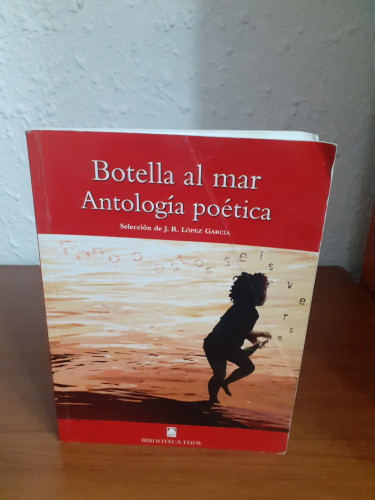 Portada del libro de BOTELLA AL MAR. ANTOLOGÍA POÉTICA