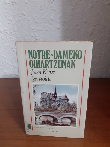 Portada del libro de NOTRE DAMEKO OIHARTZUNAK