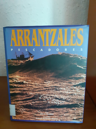 Portada del libro de Arrantzales // Pescadores